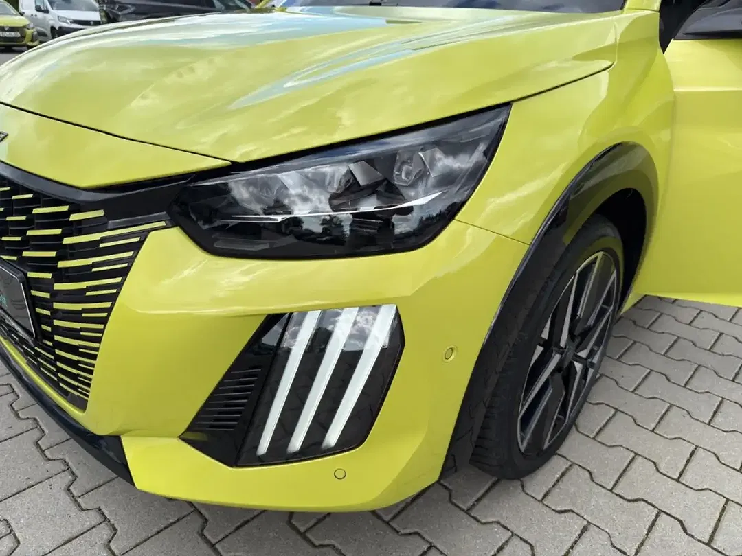 Peugeot 208 110 e-DSC6 Hybrid GT - Thumbnail 26