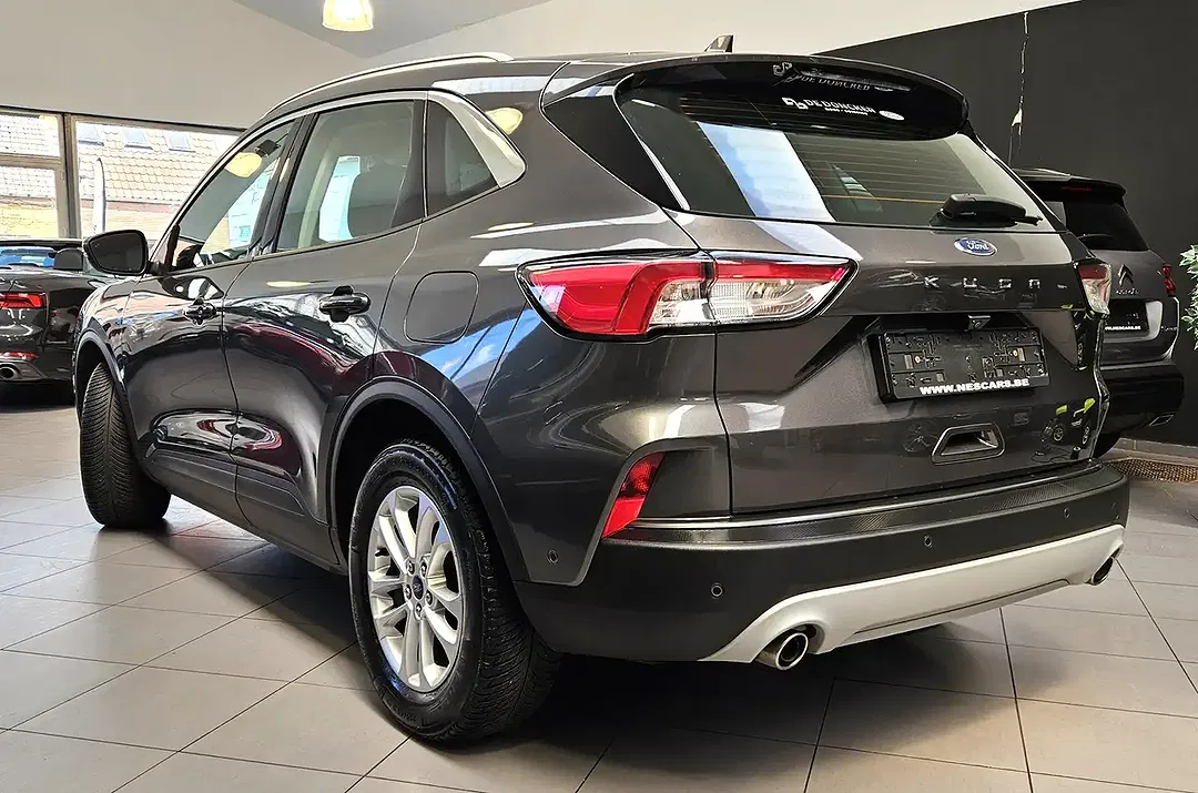 Ford Kuga 1.5 TDCi Titanium - Thumbnail 8