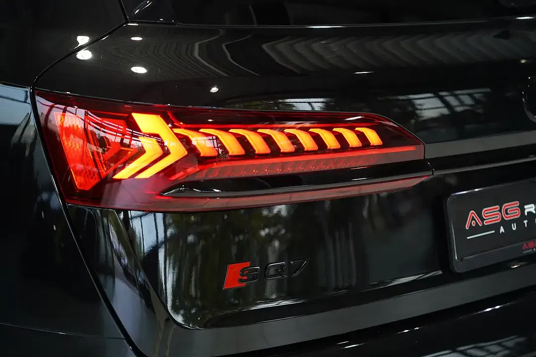 Audi SQ7 4.0 TFSI Matrix LED - Thumbnail 9
