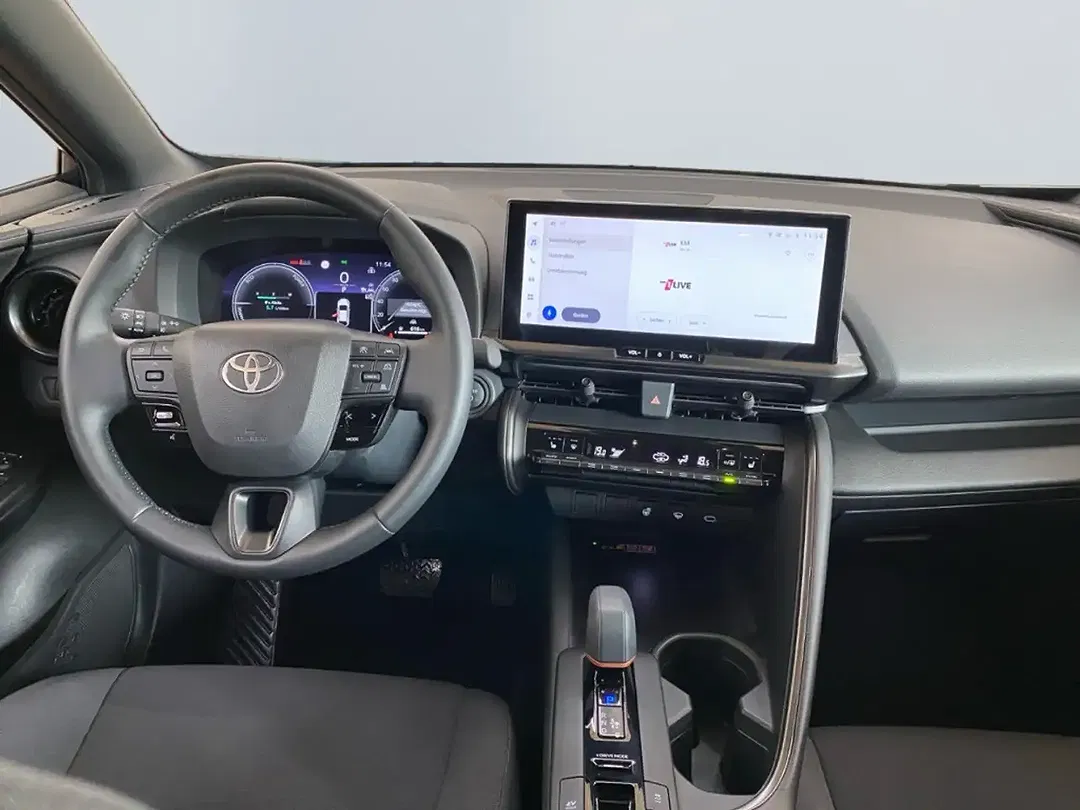 Toyota C-HR Hybrid Team Deutschland - Thumbnail 9