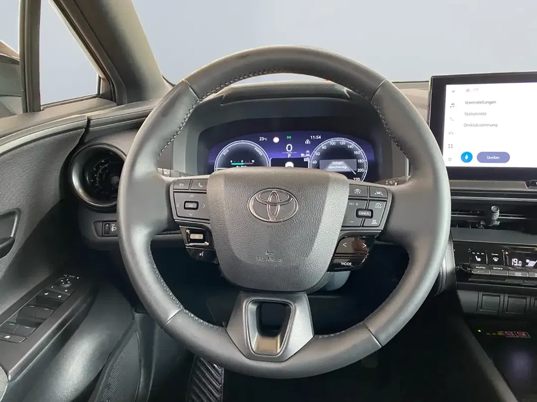 Toyota C-HR Hybrid Team Deutschland - Thumbnail 10