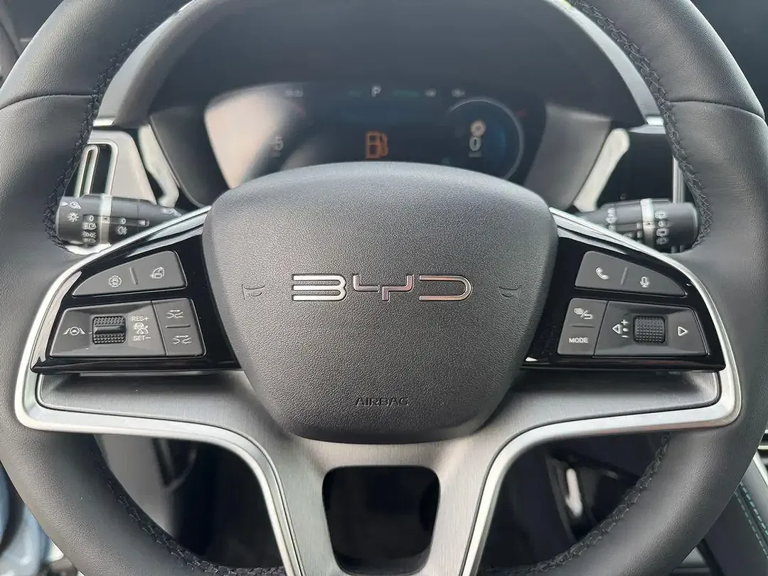 BYD Seal U 1.5 DM-i PHEV Boost - Thumbnail 9