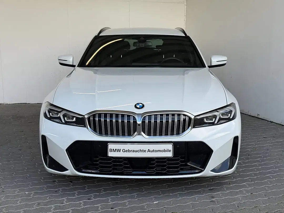 BMW 320 Touring M Sport - Thumbnail 3