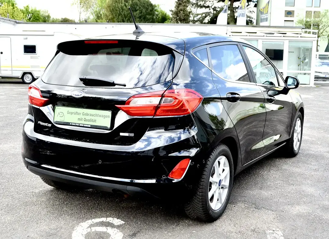 Ford Fiesta - Thumbnail 5
