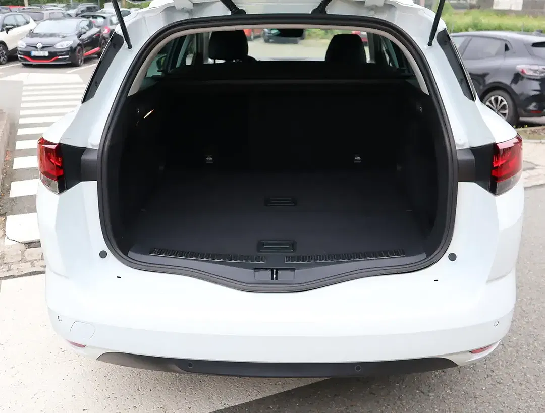 Renault Megane TCe Intens - Thumbnail 5