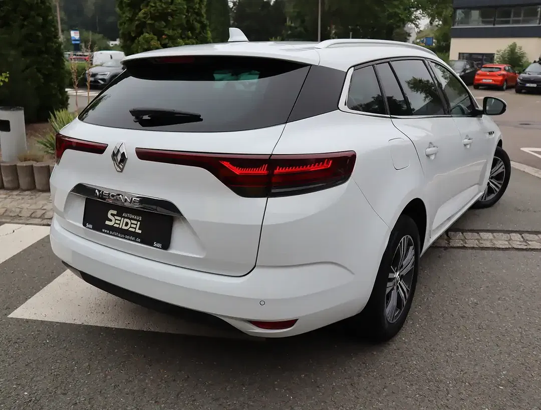 Renault Megane TCe Intens - Thumbnail 6