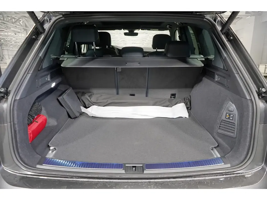 Volkswagen Touareg 3.0 TDI 4Motion R-Line - Thumbnail 11