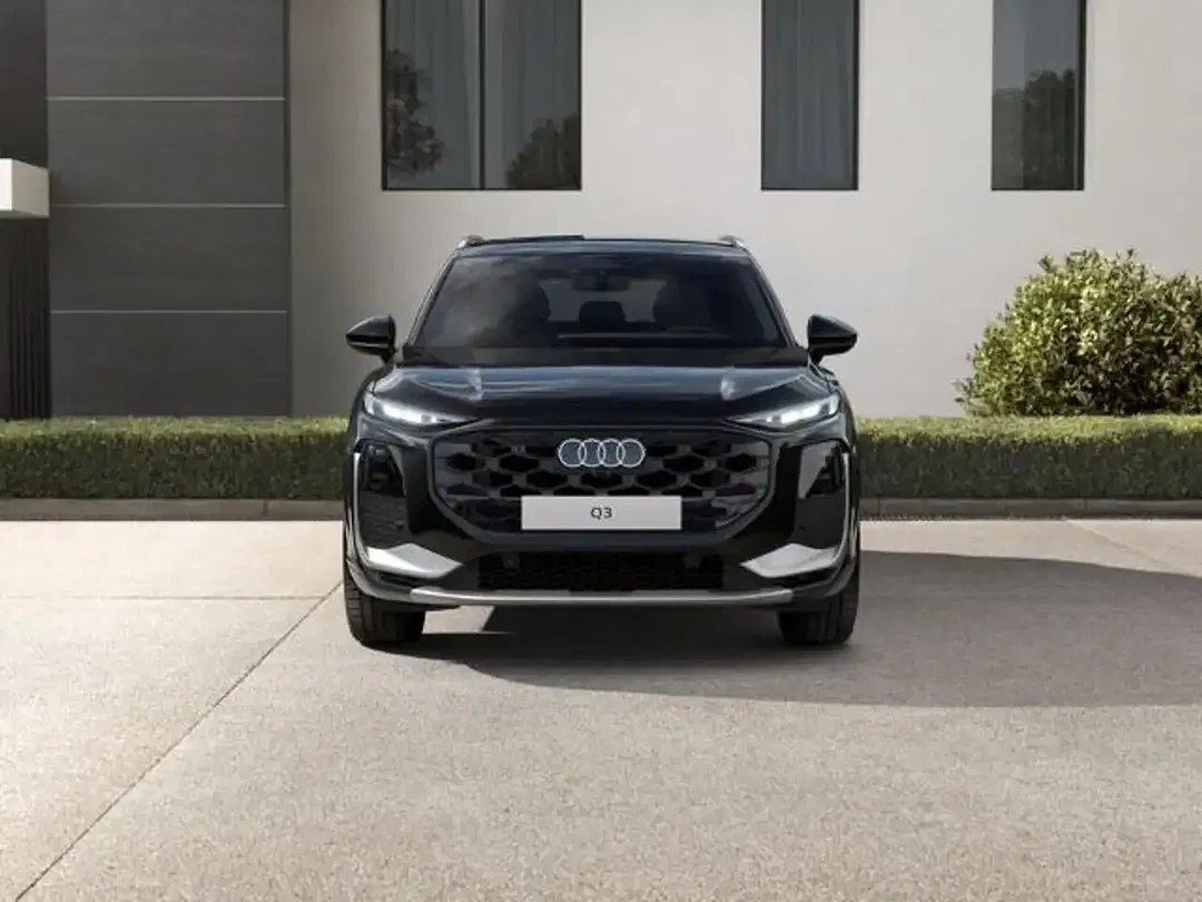 Audi Q3 S tronic - Thumbnail 6