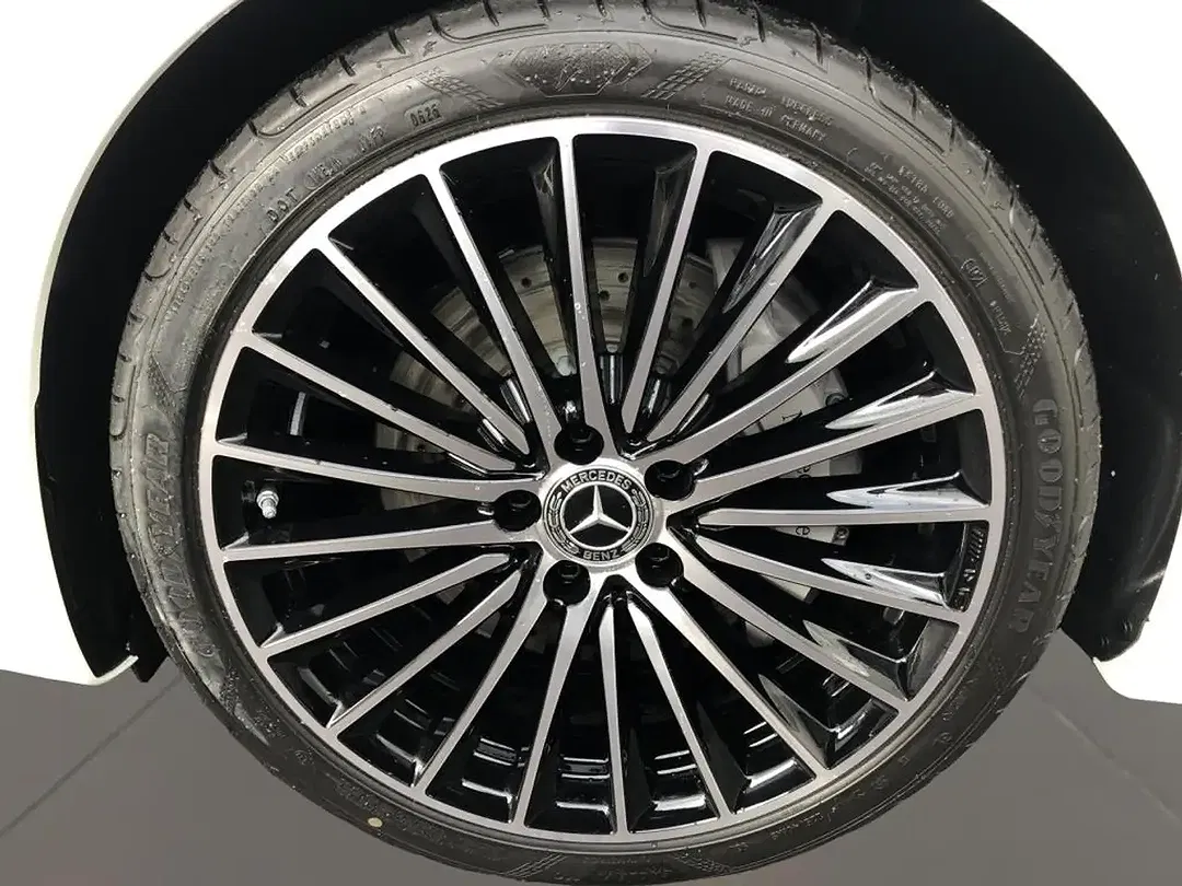 Mercedes-Benz C 200 AMG MBUX Night - Thumbnail 8