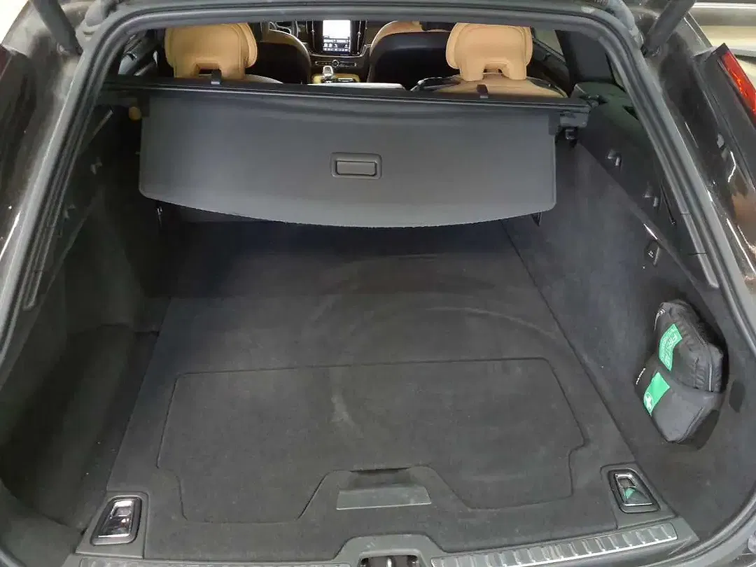 Volvo V90 T8 AWD Recharge Inscription - foto 15