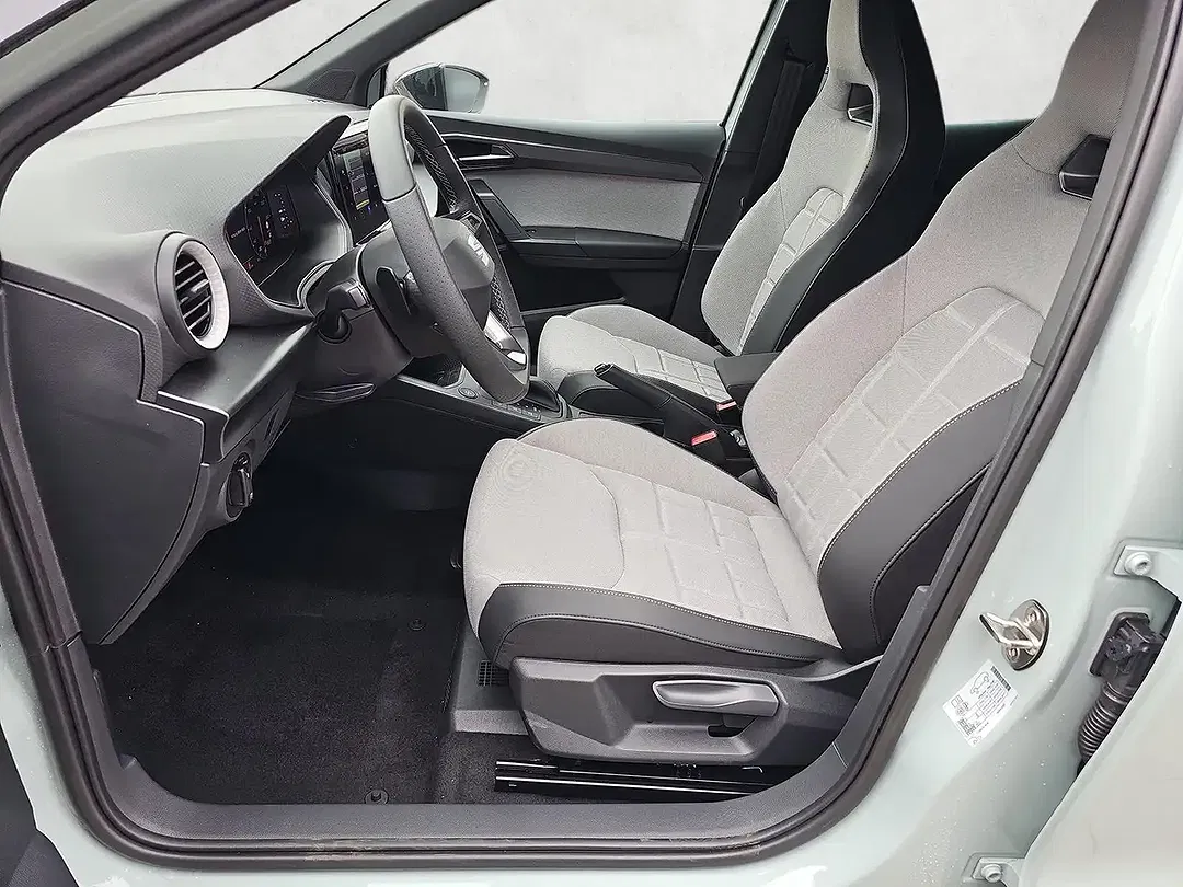SEAT Arona 1.5 TSI DSG FR - Thumbnail 9
