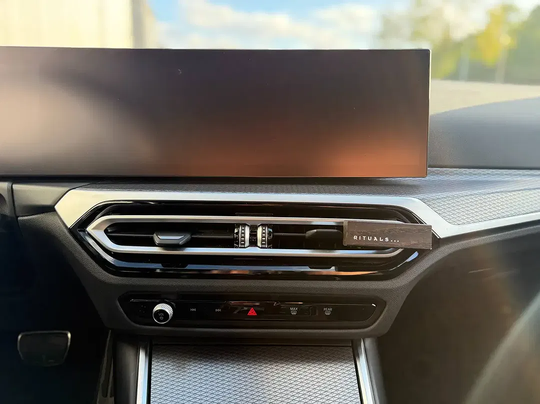 BMW 330 PHEV xDrive M Sport Touring - Thumbnail 15