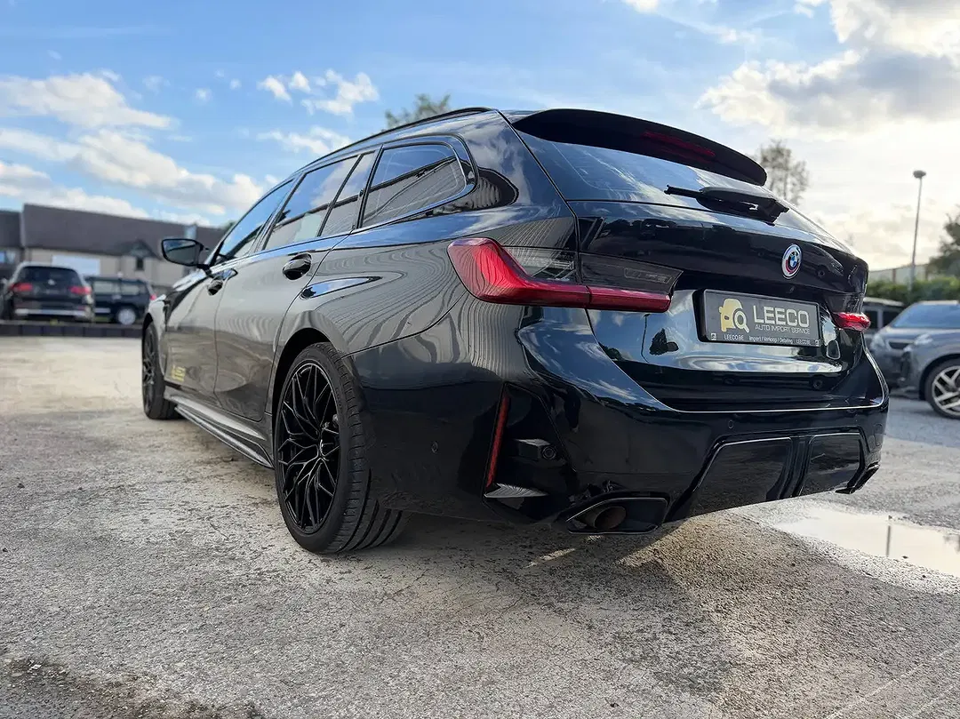 BMW 330 PHEV xDrive M Sport Touring - Thumbnail 6