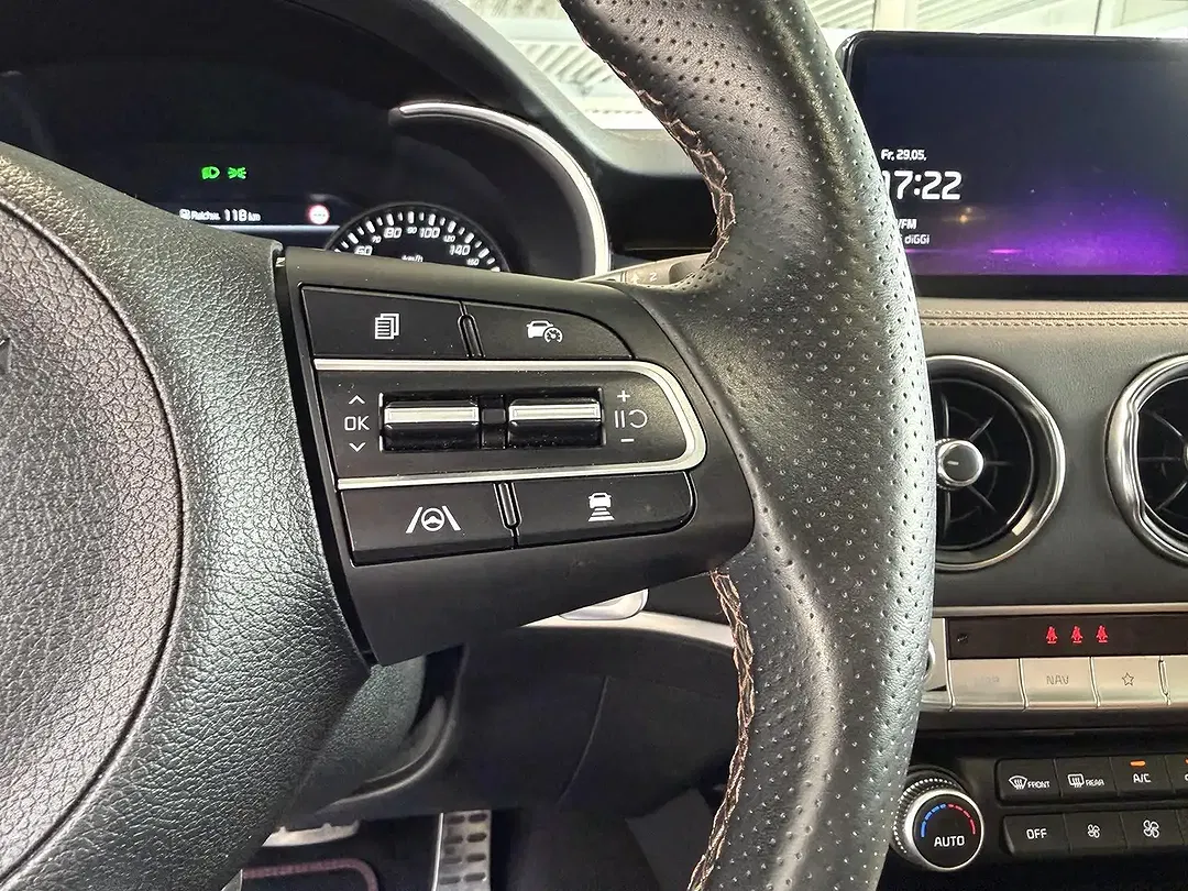 Kia Stinger 3.3 GT Limited Edition - Thumbnail 12