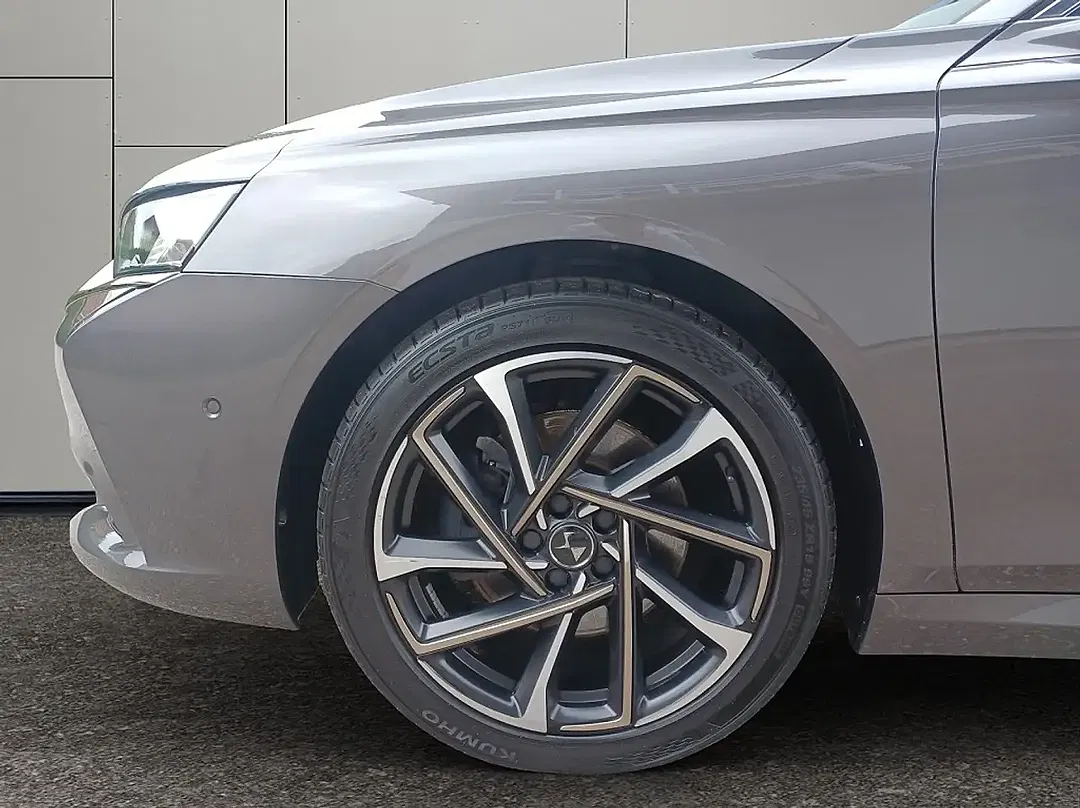 DS Automobiles DS 9 - Thumbnail 6