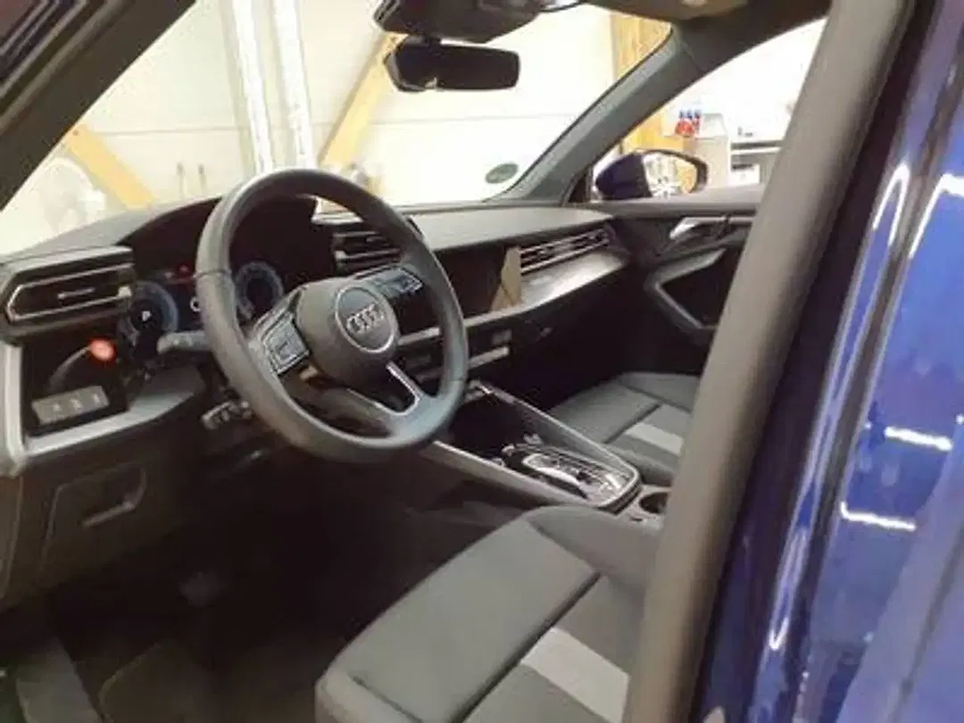 Audi A3 35 TFSI S tronic - Thumbnail 4