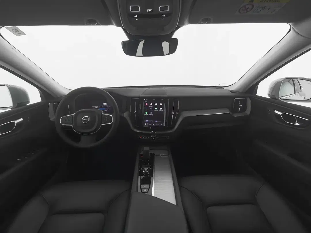 Volvo XC60 B4 Core - Thumbnail 3