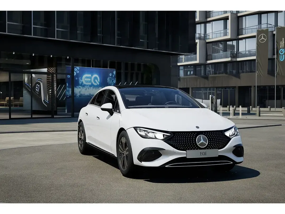 Mercedes-Benz EQE 350 EQ - Thumbnail 4