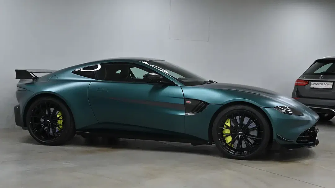 Aston Martin Vantage V8 F1 Edition Coupe - Thumbnail 10