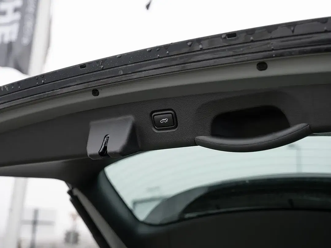 Kia Sportage PHEV AWD - Thumbnail 8
