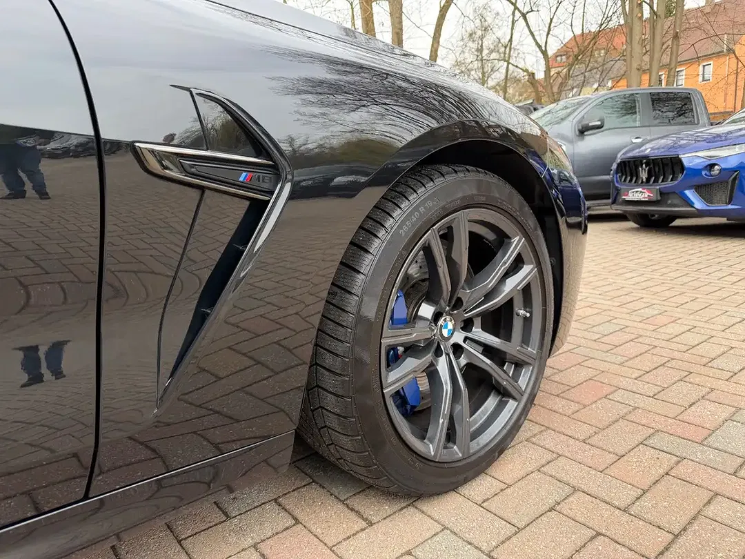 BMW M8 Competition Gran Coupe - Thumbnail 3