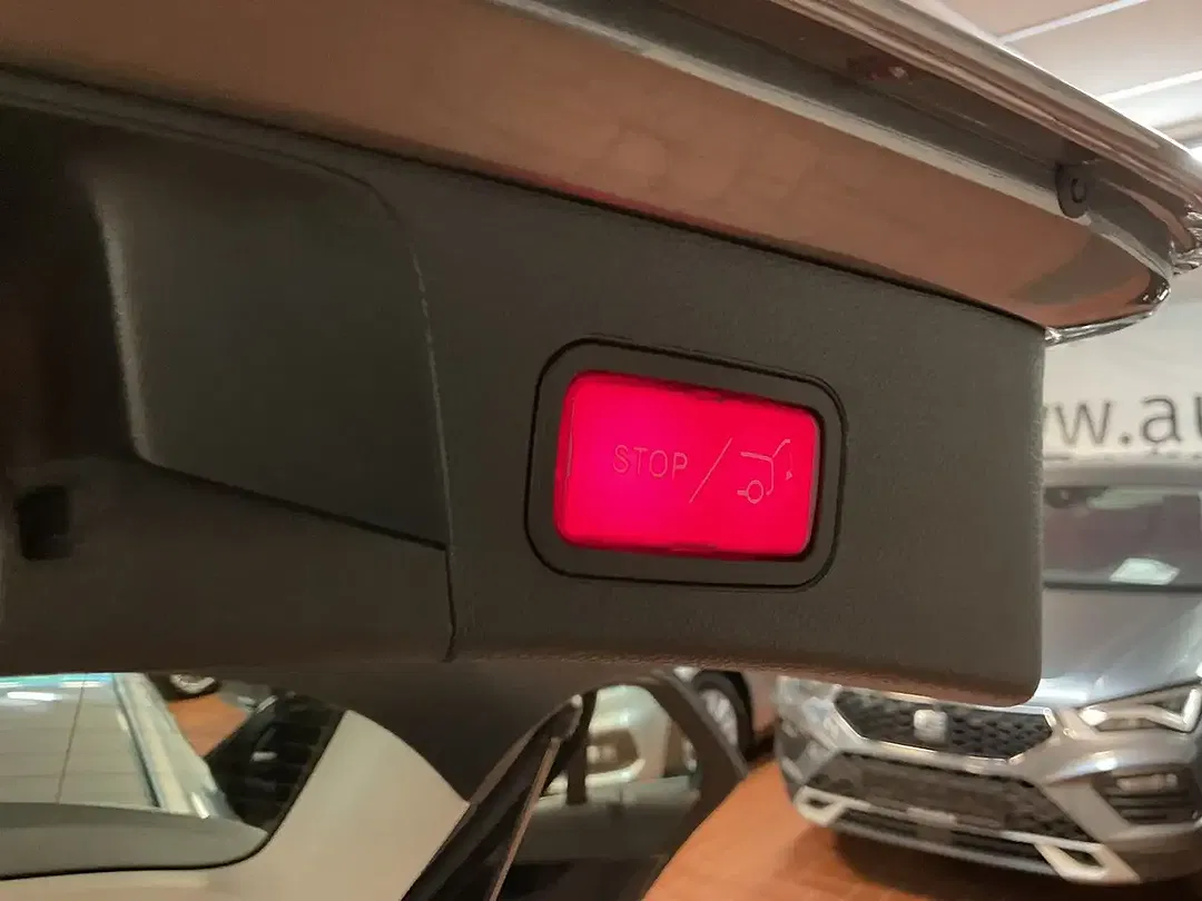 Mercedes-Benz C 200 - Thumbnail 11