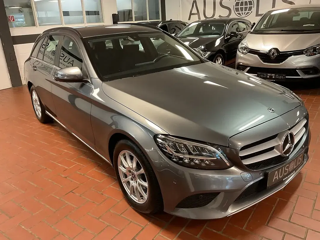 Mercedes-Benz C 200 - Thumbnail 2