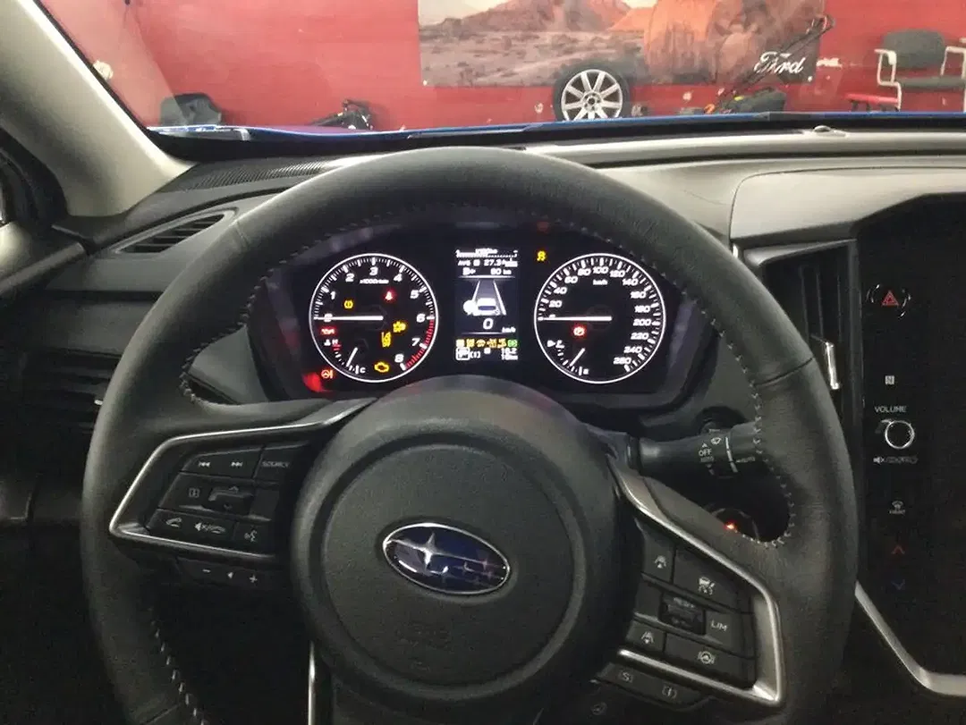 Subaru Impreza 2.0 Platinum - Thumbnail 9