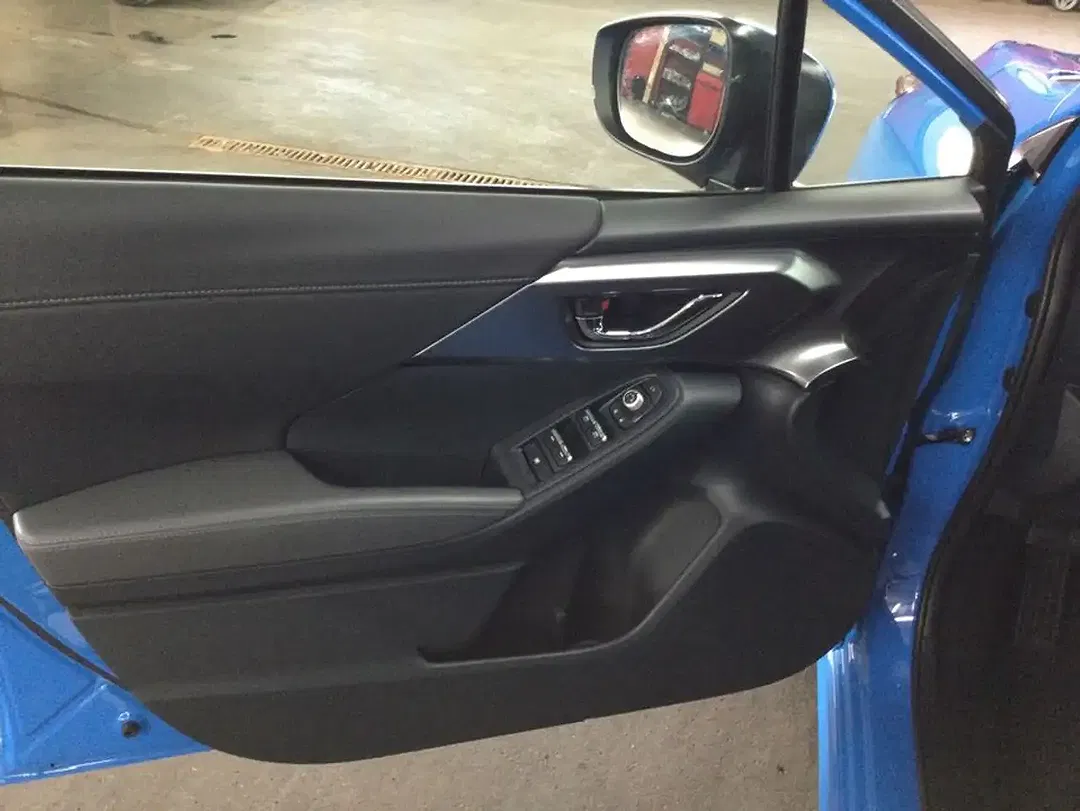 Subaru Impreza 2.0 Platinum - foto 11
