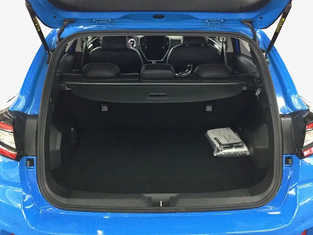 Subaru Impreza 2.0 Platinum - Thumbnail 4