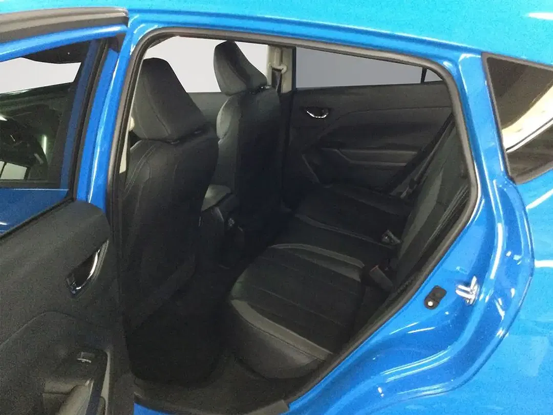 Subaru Impreza 2.0 Platinum - Thumbnail 6