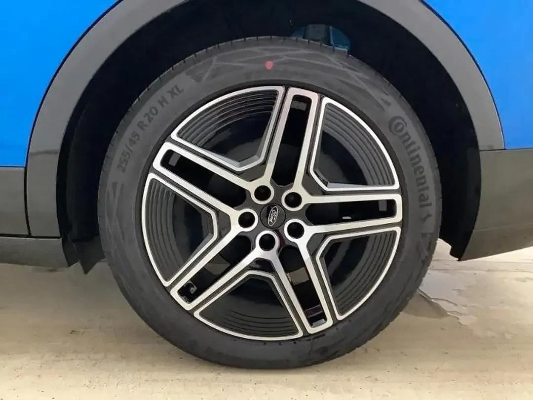 Ford Capri Premium - Thumbnail 3