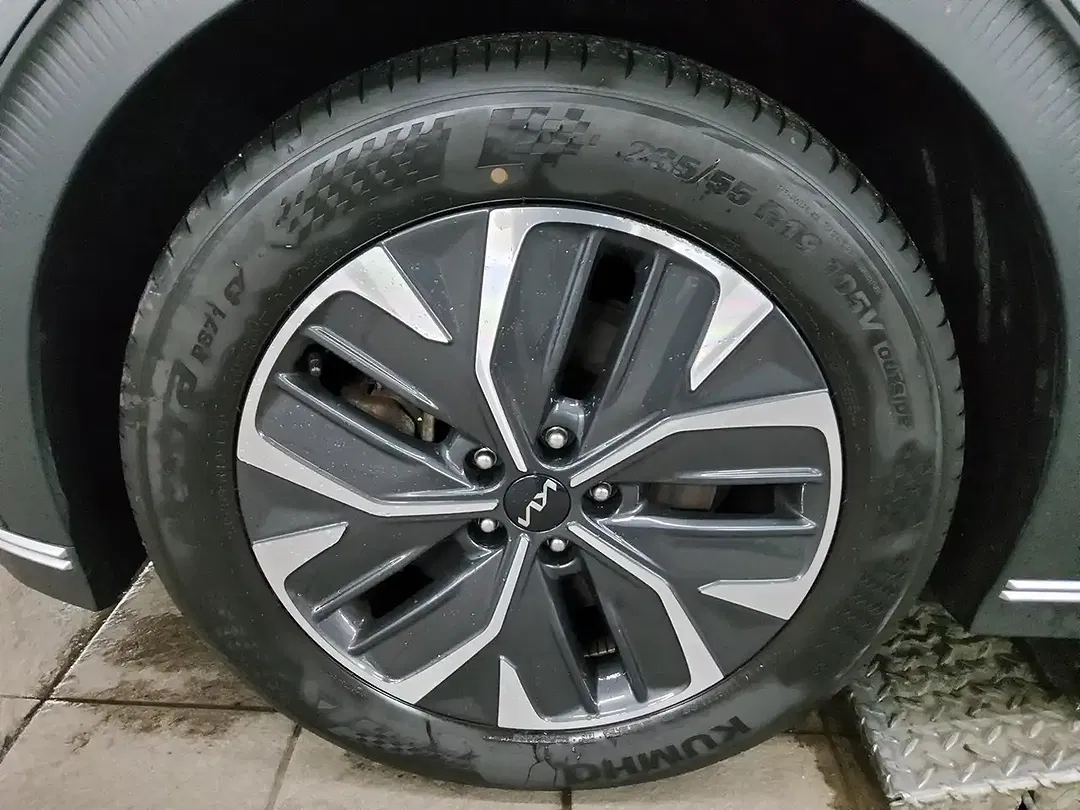 Kia EV6 4WD - Thumbnail 12