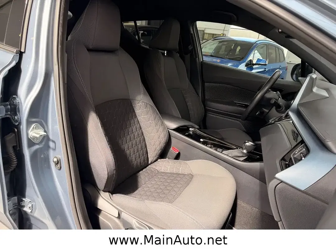 Toyota C-HR Hybrid Team Deutschland - Thumbnail 12