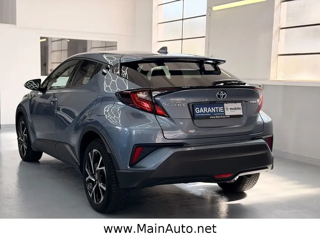 Toyota C-HR Hybrid Team Deutschland - Thumbnail 4