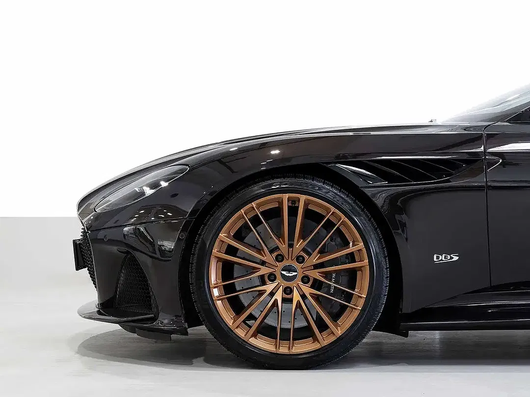 Aston Martin DBS Volante - Thumbnail 13