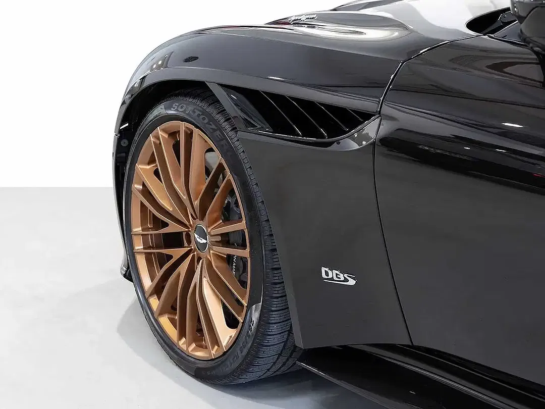 Aston Martin DBS Volante - Thumbnail 9