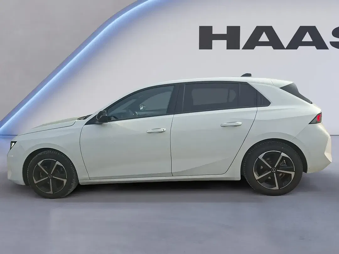 Opel Astra 1.2 Turbo - Thumbnail 2