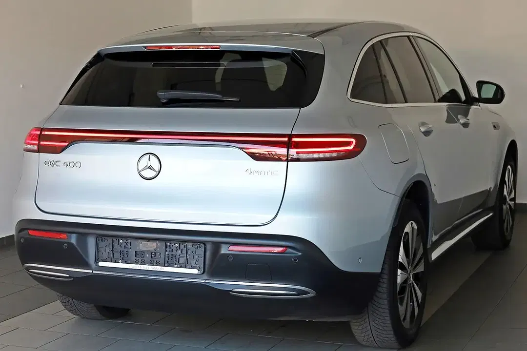 Mercedes-Benz EQC 400 4MATIC - foto 2