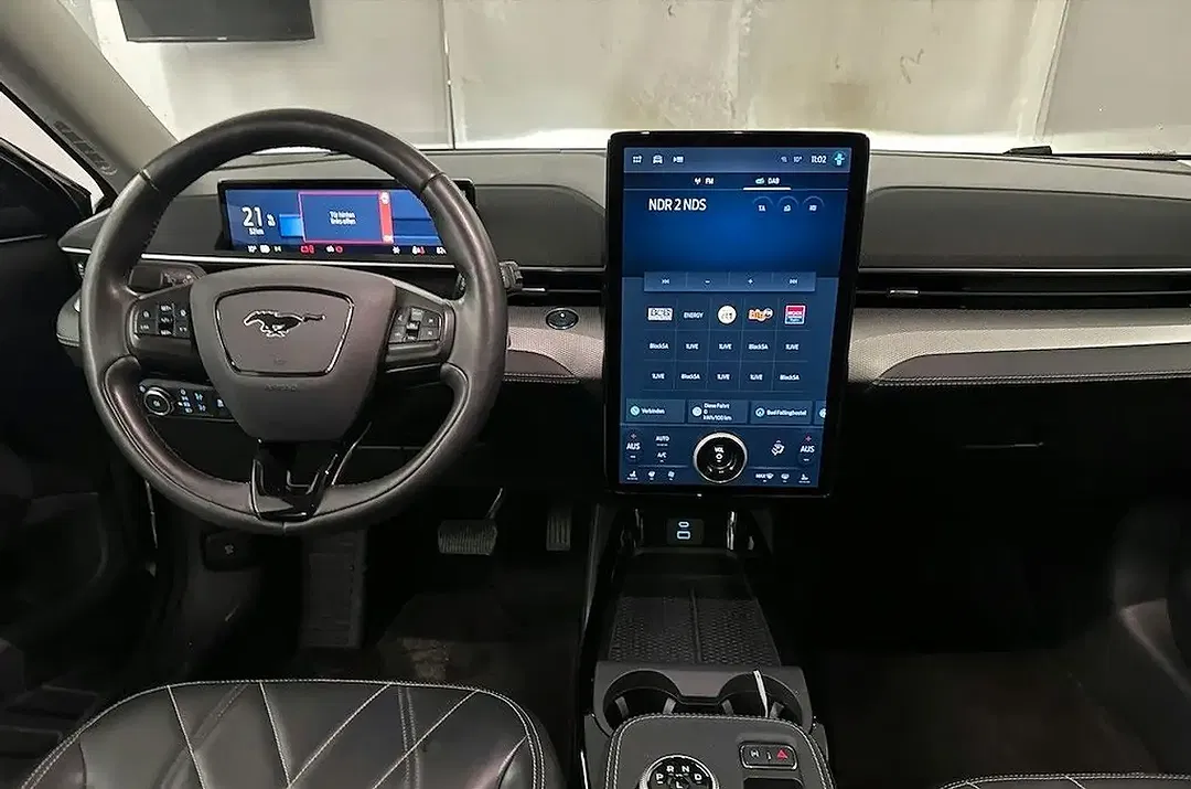 Ford Mustang Mach-E - Thumbnail 7