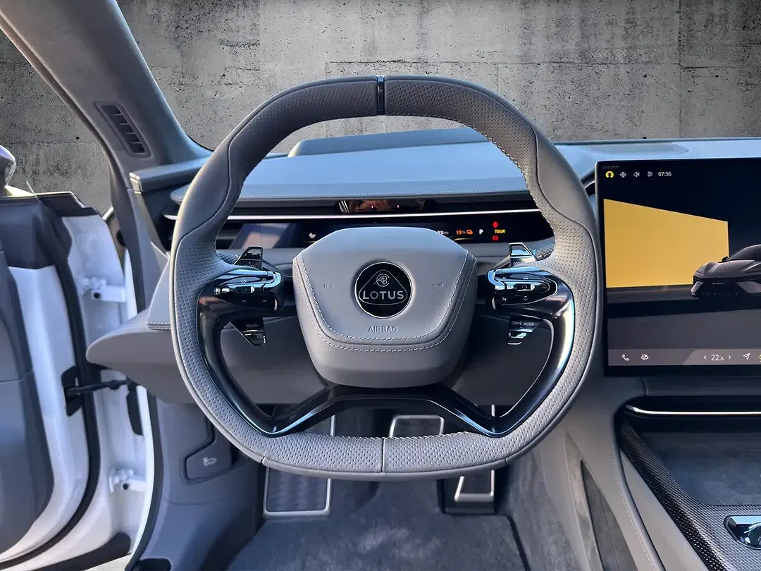 Lotus Emeya - Thumbnail 9