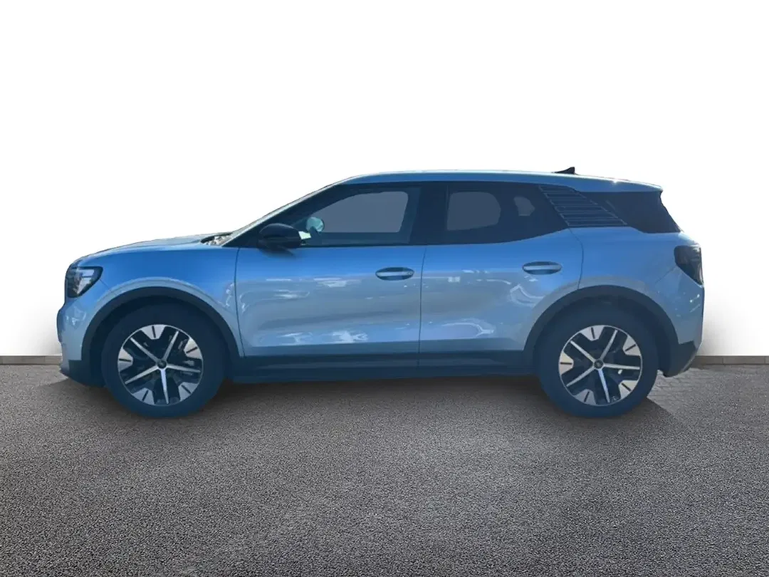 Ford Explorer - Thumbnail 3