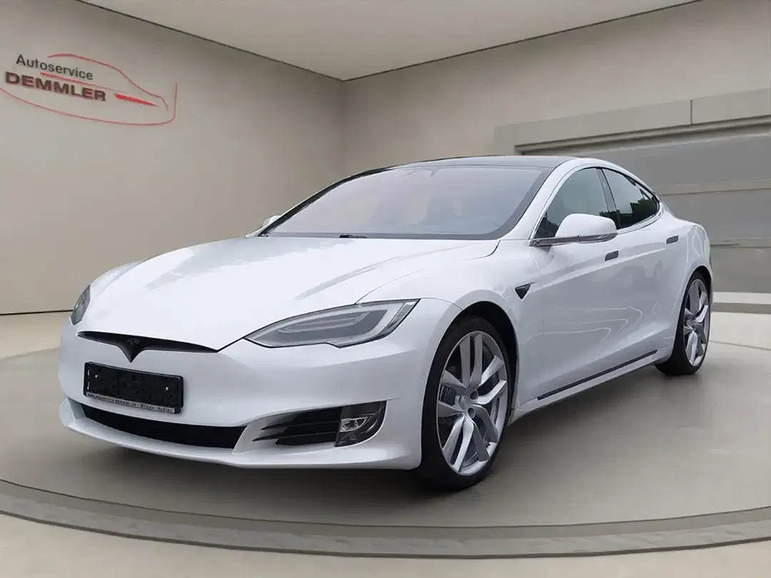 Tesla Model S Long Range - foto 1
