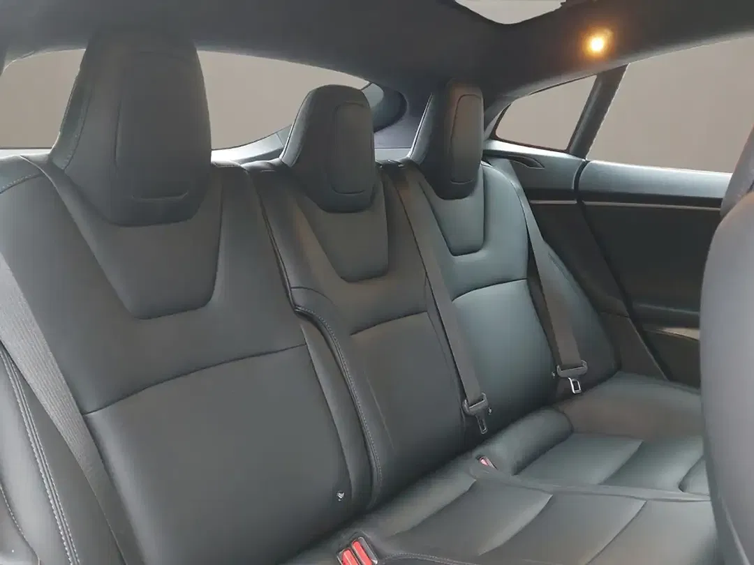 Tesla Model S Long Range - foto 15