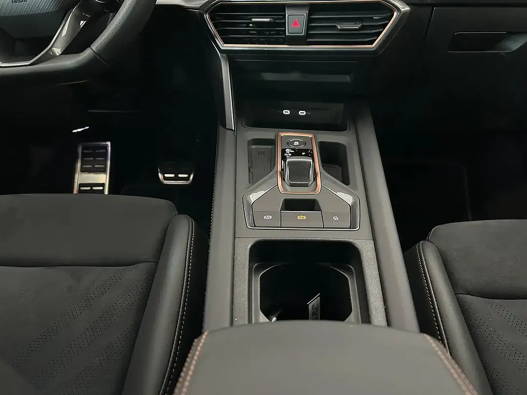 CUPRA Leon eTSI Matrix LED Sportstourer VZ1 - Thumbnail 11