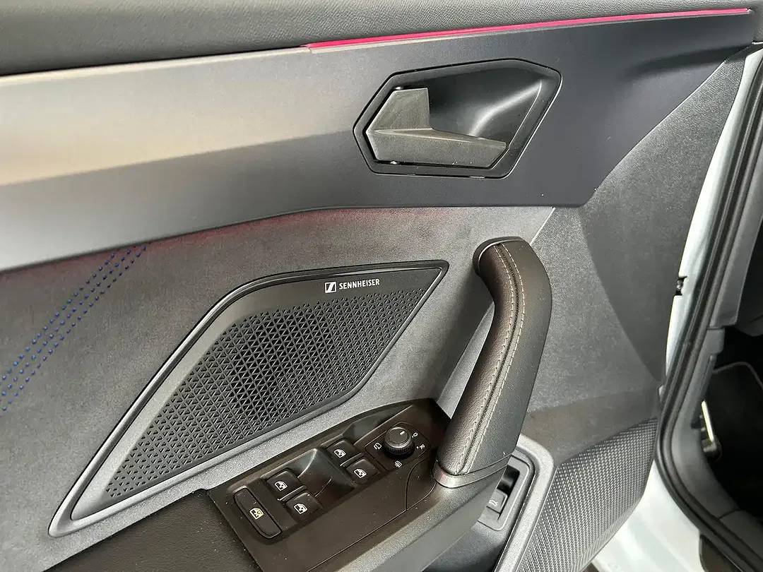 CUPRA Leon eTSI Matrix LED Sportstourer VZ1 - Thumbnail 14