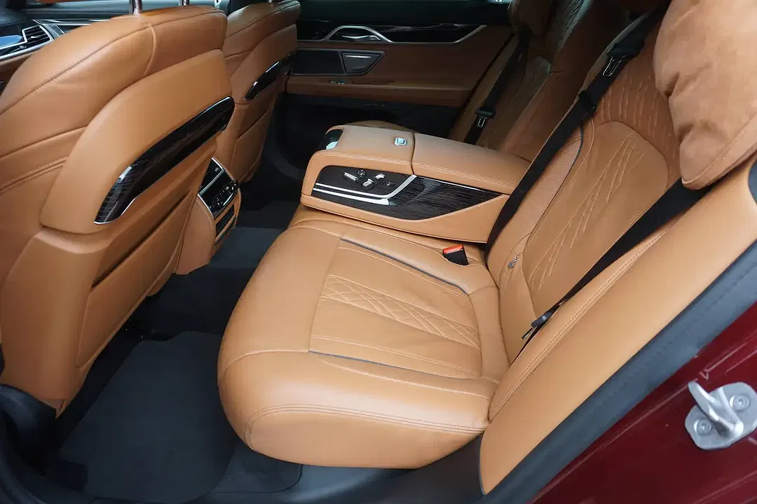 BMW 745 PHEV - Thumbnail 5