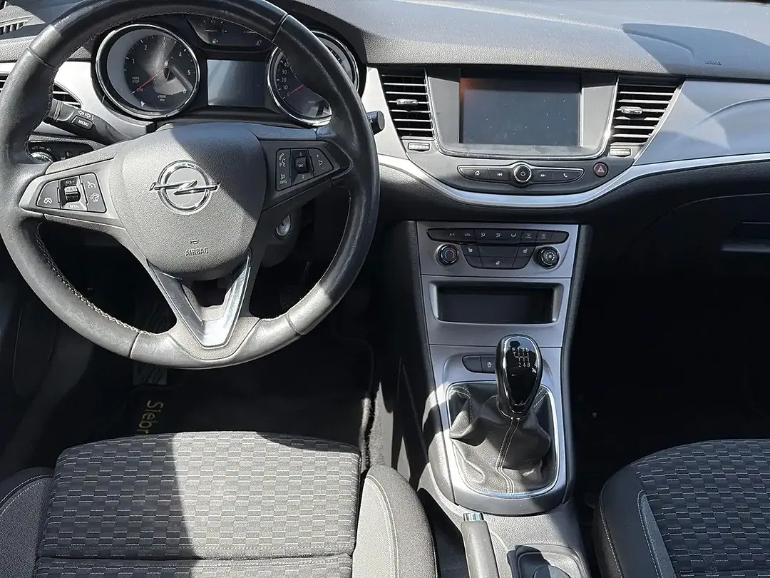 Opel Astra - foto 8