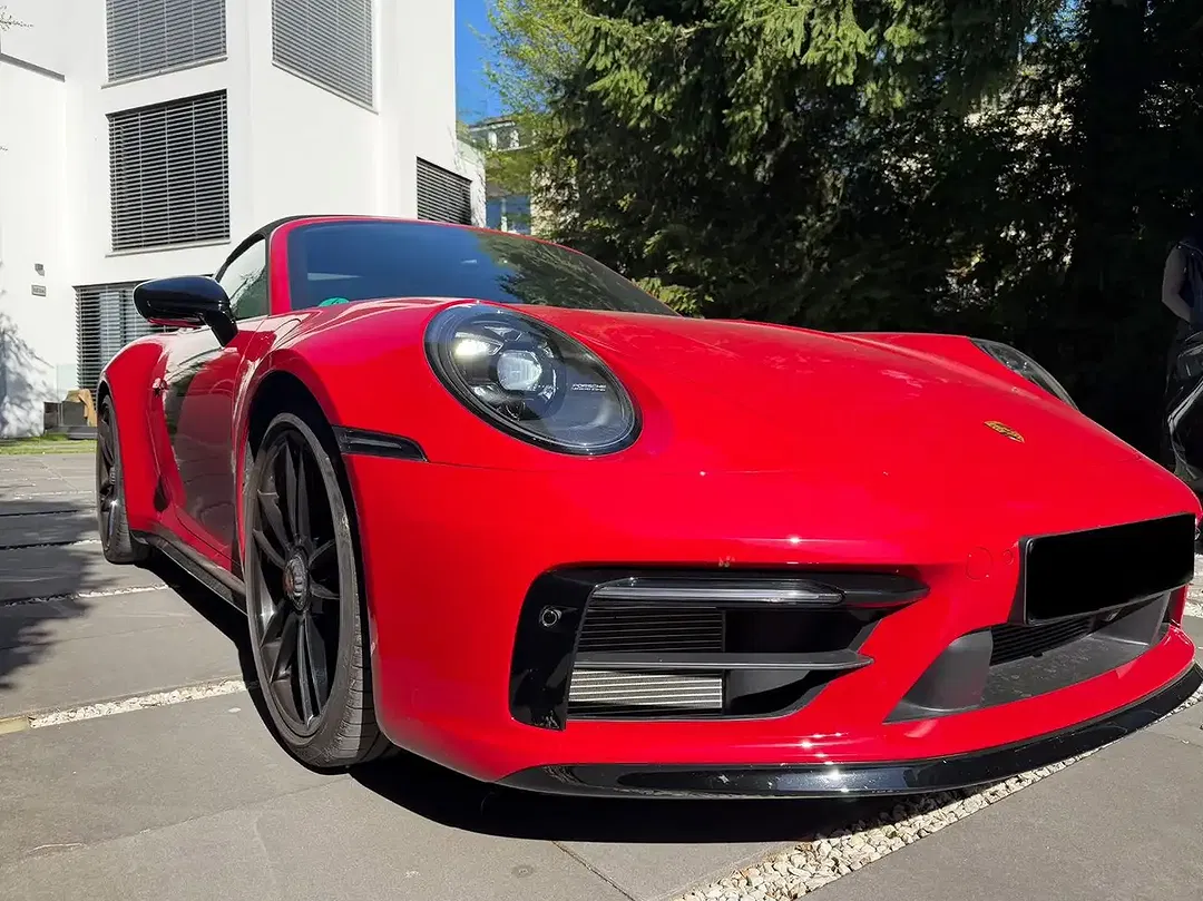 Porsche 992 Targa 4 GTS - Thumbnail 11