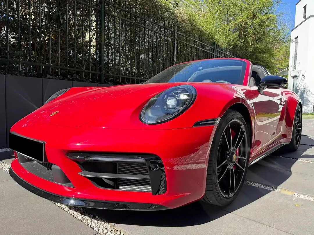 Porsche 992 Targa 4 GTS - Thumbnail 5